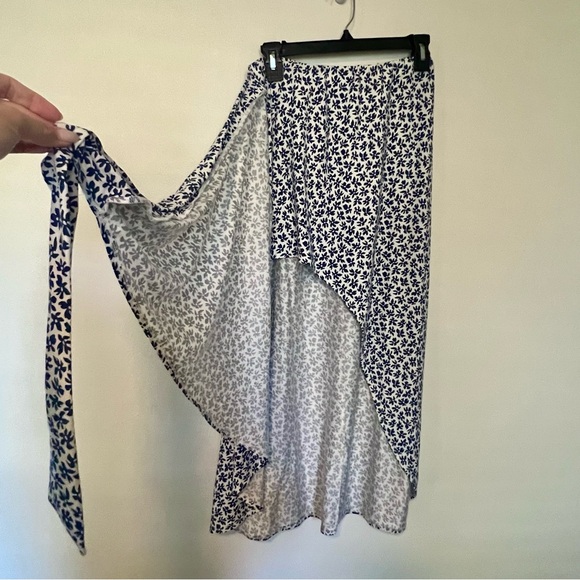 Reformation Rika Crop Top & Wrap Skirt Two-Piece Set in Bombay Blue/White SZ XL - Picture 8 of 9